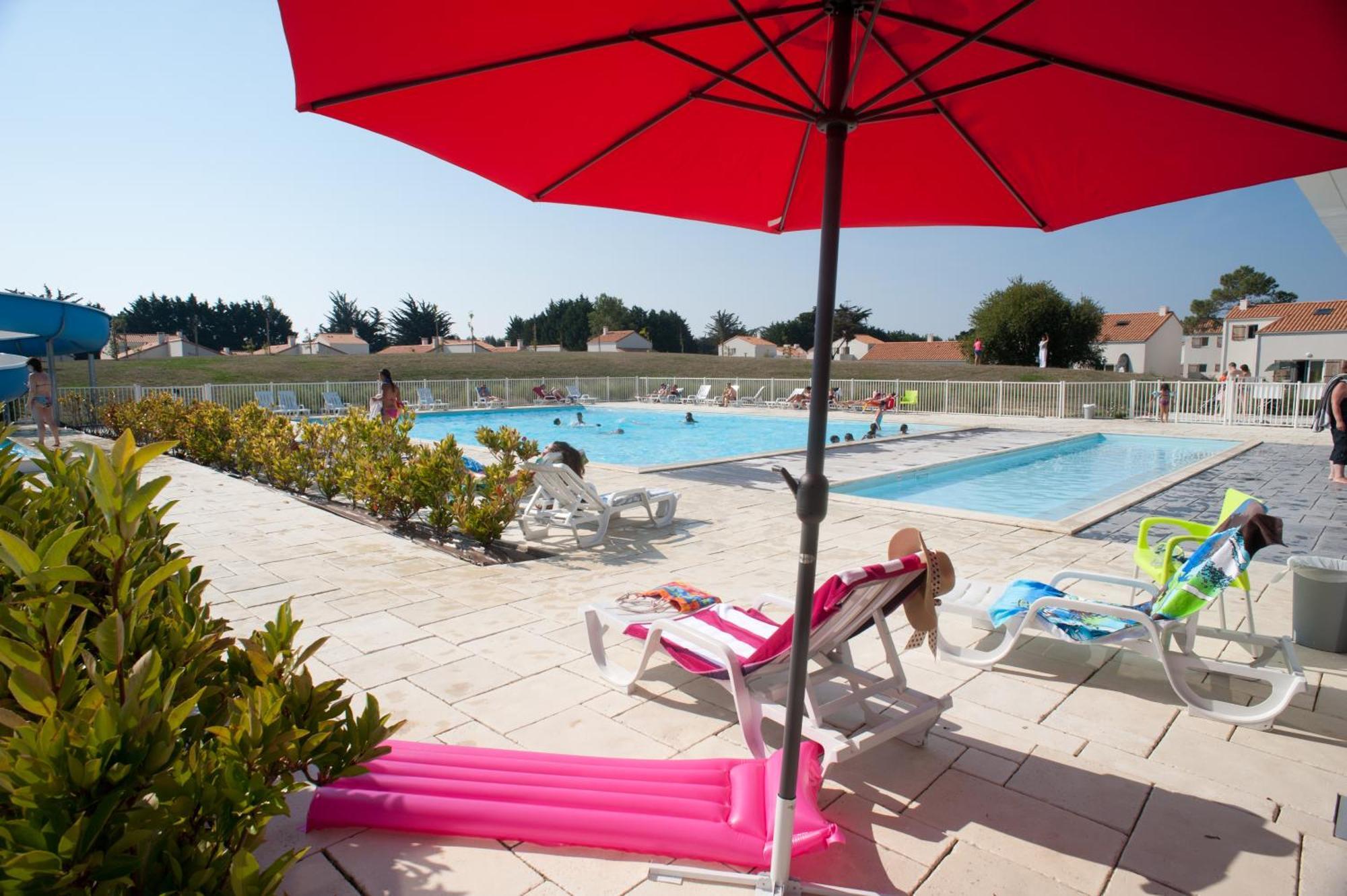 Residence Nemea Les Grands Rochers Les Sables-d'Olonne Exterior photo
